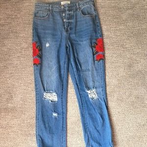 PACSUN mom jean! Size 28 Embroidered Red Roses
